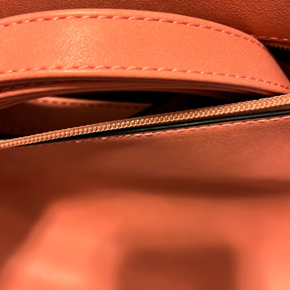 Super Cute Sever Pattern Purse - image 6